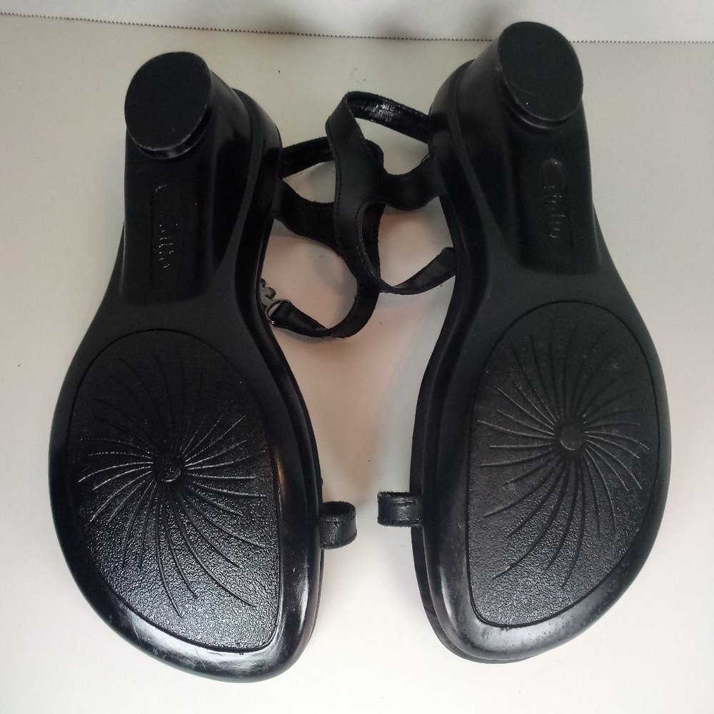 Rialto Womens Sandals Size 7 - Picture 8 of 8